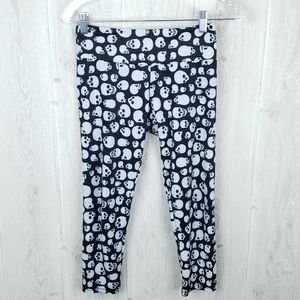 Onzie Charlie Size XS Skull Print Crop Leggings